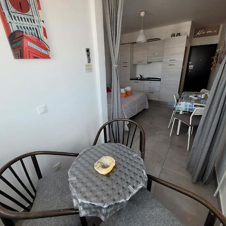 Rosato 2 Sea View Apartment Lignano Sabbiadoro Esterno foto