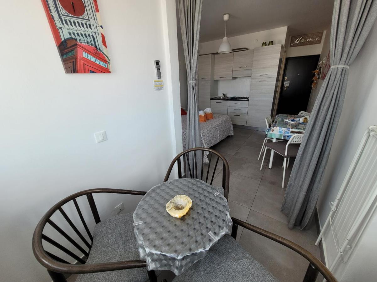 Rosato 2 Sea View Apartment Lignano Sabbiadoro Esterno foto